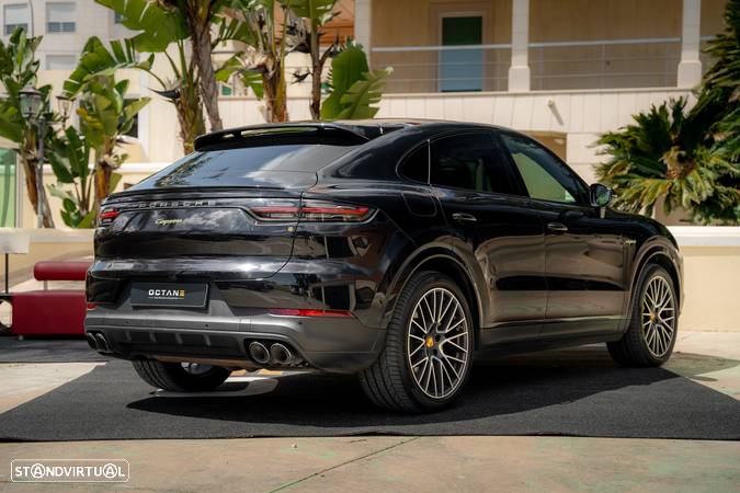 Porsche Cayenne Coupé E-Hybrid - 5