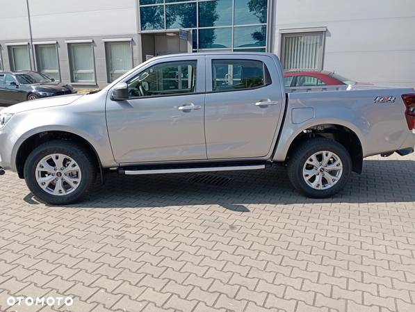 Isuzu D-Max 1.9 DC LS - 8