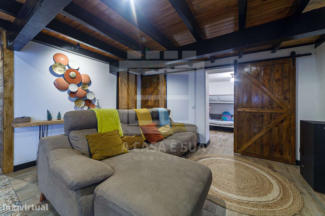 Moradia de 2 pisos em pleno centro de Ovar - Grande imagem: 5/39