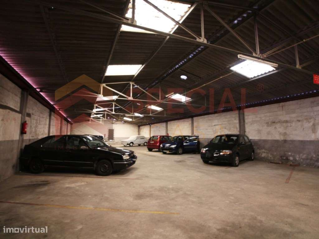 Moradia + Armazém no Centro de Avintes-21