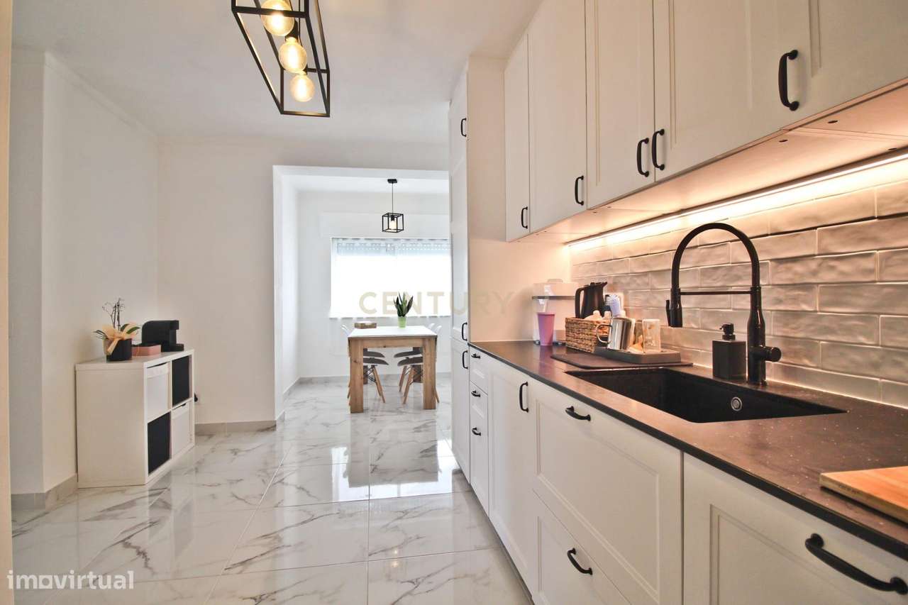 Apartamento T2 situado em Odiáxere, lagos.-18