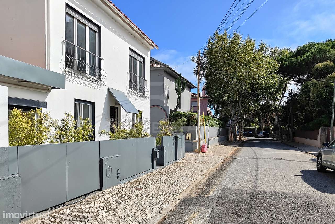 Andar de Moradia - T2+1 – Centro Cascais – Bairro Bem Lembrados-28