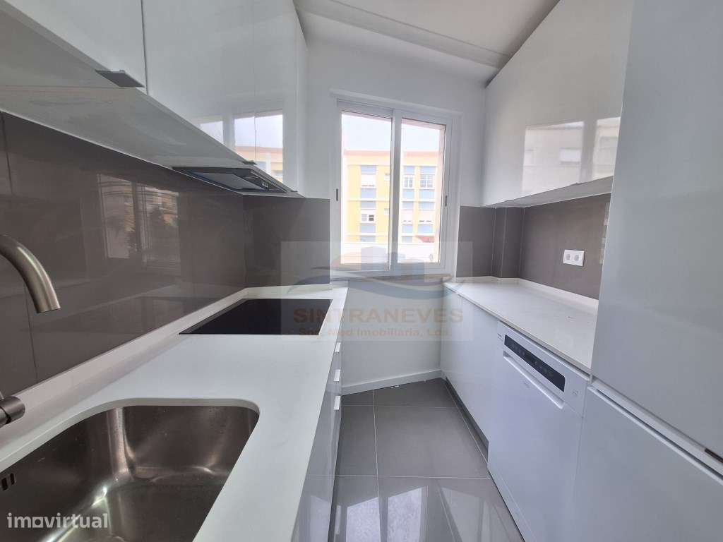 Magnífico T3 totalmente remodelado com varanda- Queluz-20