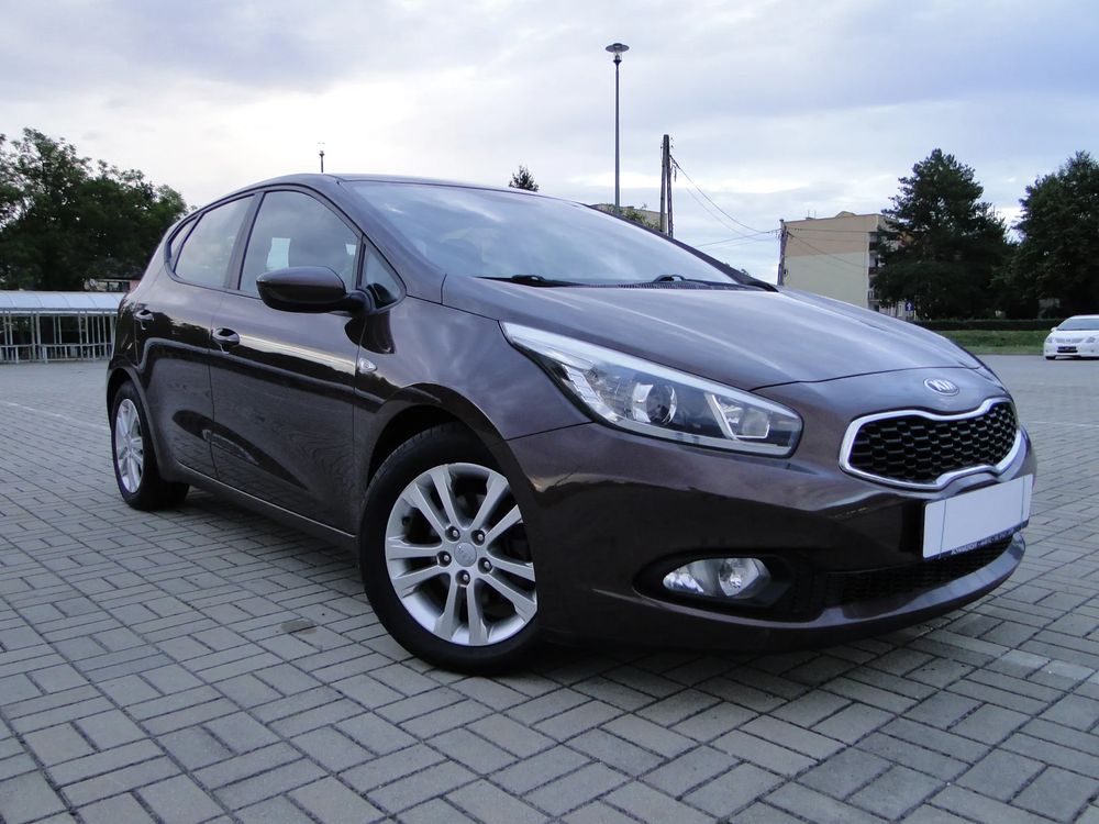 Kia Ceed II (2012-) 1.4 CVVT Vision 2012