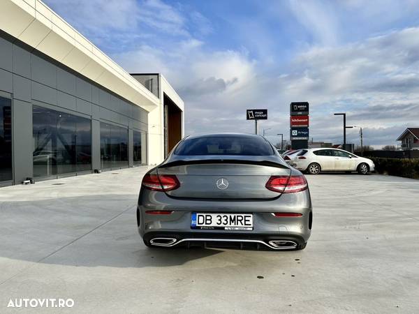 Mercedes-Benz C 300 Coupe Aut. - 5