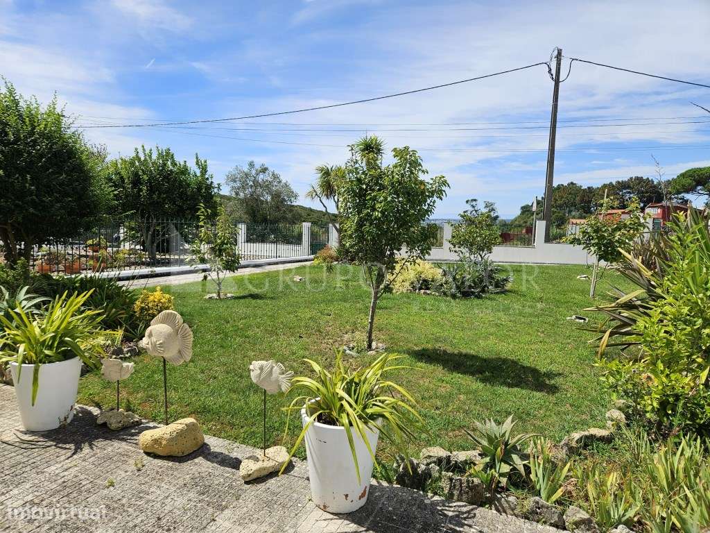 Moradia T4 Geminada com Piscina - Garagem para 3 Viaturas | Sabugo ...-3