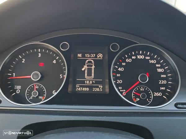 VW Passat Variant 2.0 TDi Confortline Navig - 40