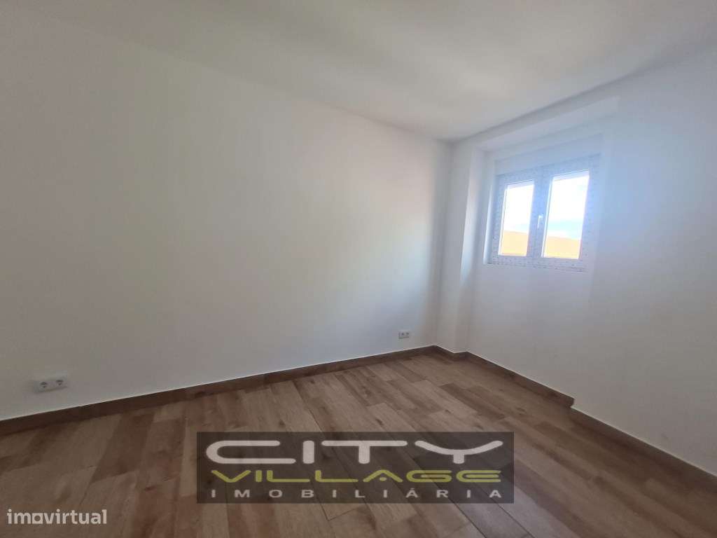 Prédio Centro Montijo-22