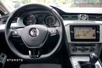 Volkswagen Passat 2.0 TDI SCR Comfortline - 34