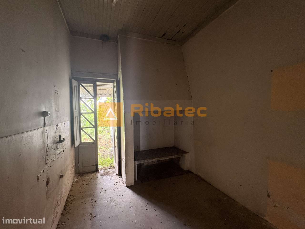 Moradia para remodelar em Coruche - Grande imagem: 4/17