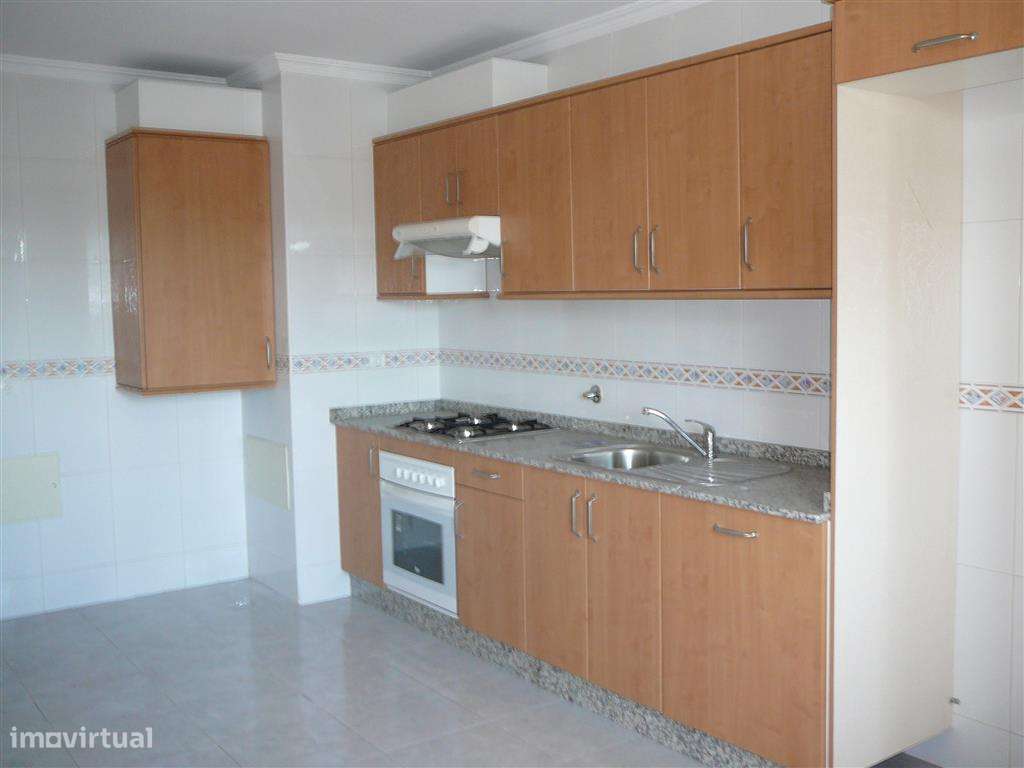 Apartamento T3 perto do centro de Viana do Castelo - Grande imagem: 3/16