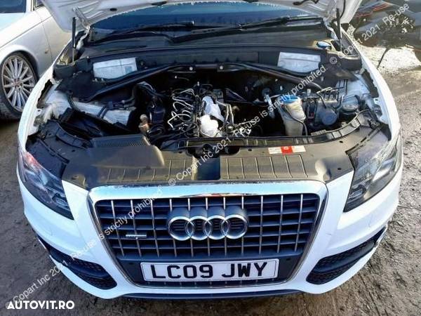 Dezmembrez Audi Q5 8R [2008 - 2012] Crossover 2.0 TDI S tronic quattro (170 hp) - 5