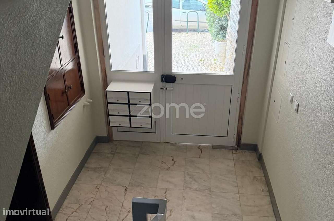 Apartamento T2 na Amoreira – Oportunidade Única em Alcabideche - Grande imagem: 3/13