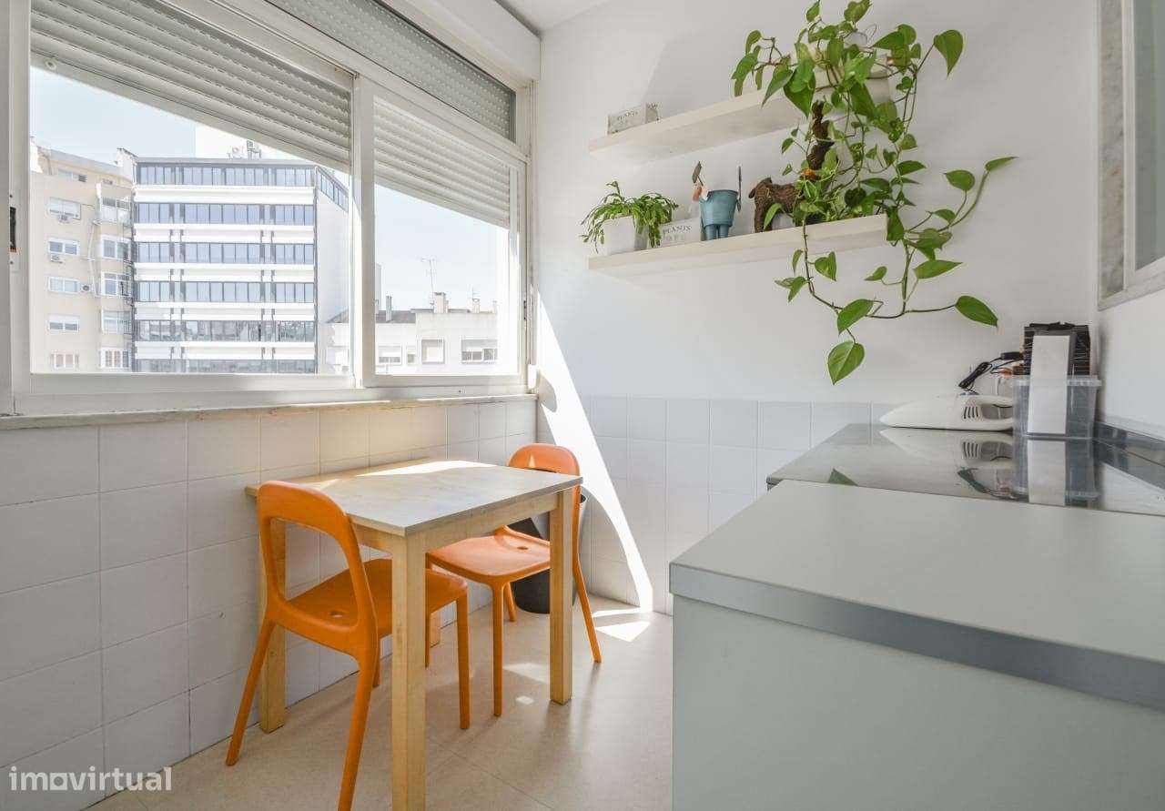 Elegante T2+1 | Elias Garcia | Gulbenkian | O Refúgio Superior nas Ave-13