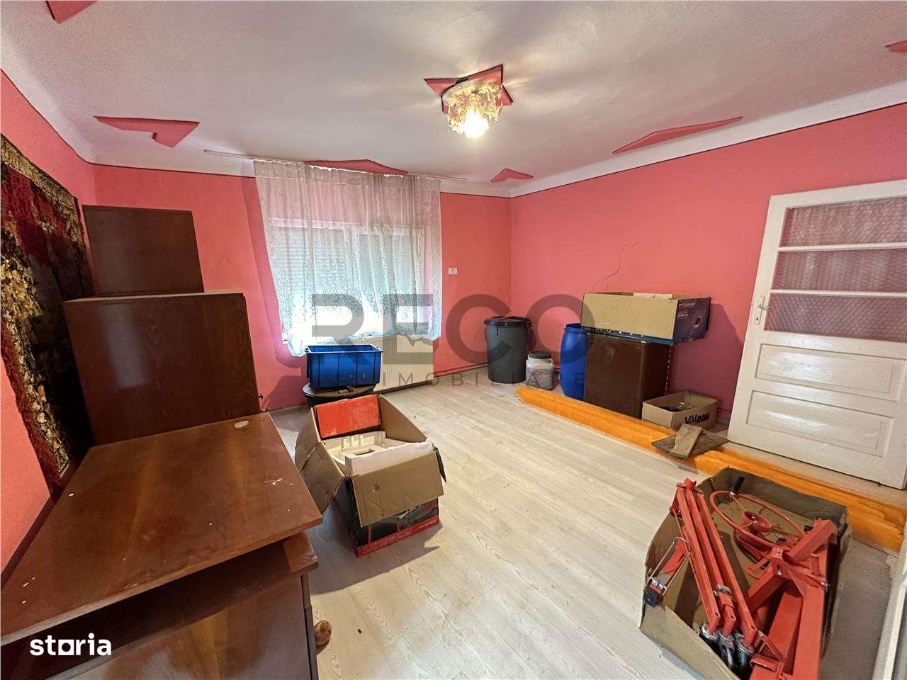 RECO, Casa cu teren intravilan, Cihei, toate utilitatile - Imagine principală: 2/15