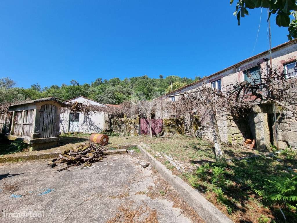 Moradia para restauro - Covas - Grande imagem: 4/23
