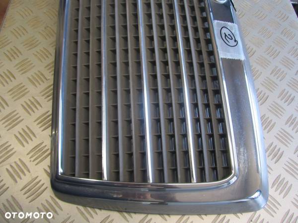 ATRAPA DO MERCEDESA W124 DO 93R - 2