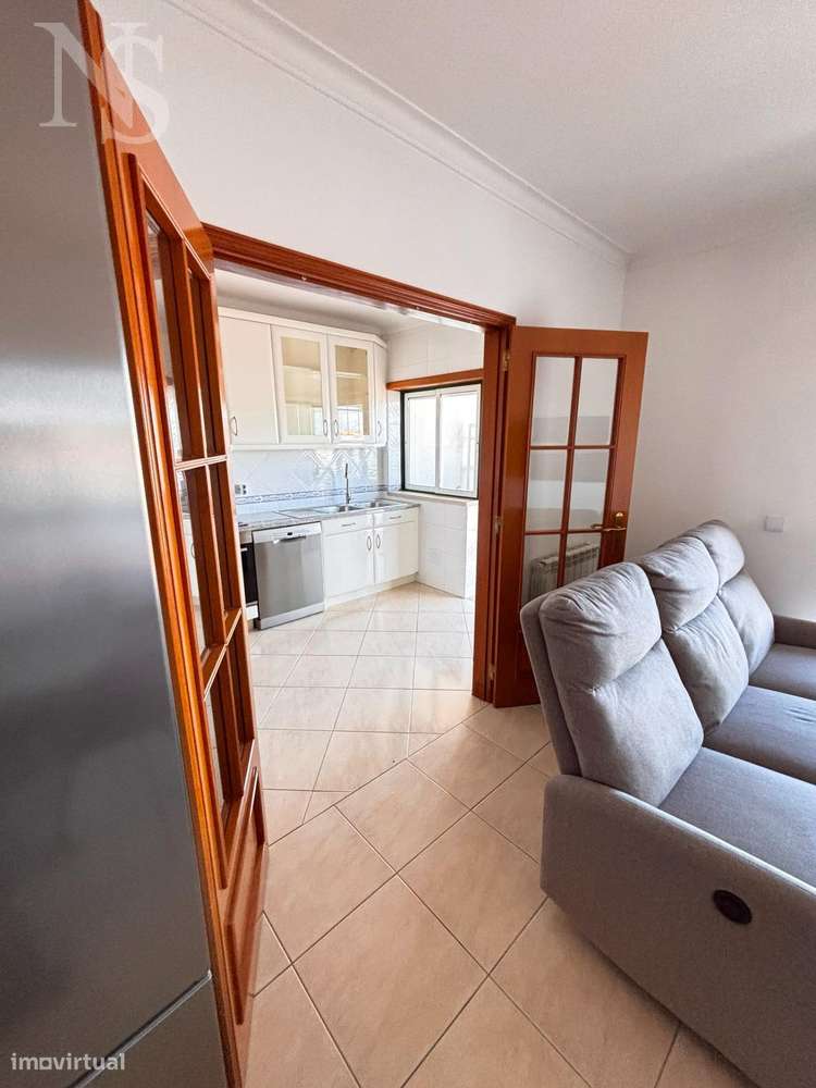 Apartamento T3 DUPLEX, Totalmente equipado e mobilado-13