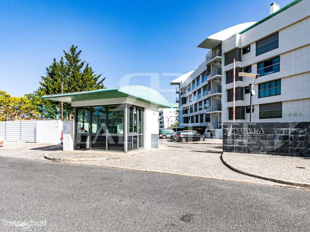 T2 no condominio SCALA Cascais | Jardim privado e jardim do condomí...-32