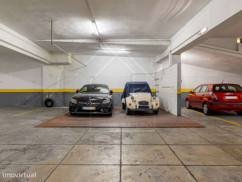 Parque de Estacionamento com 53 Lugares | Investimento Seguro | Porto-14