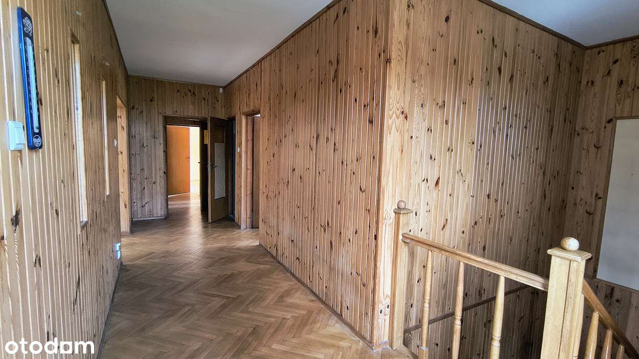 Dom wolnostojący z dużym potencjałem dla rodziny lub pod inwestycję-8