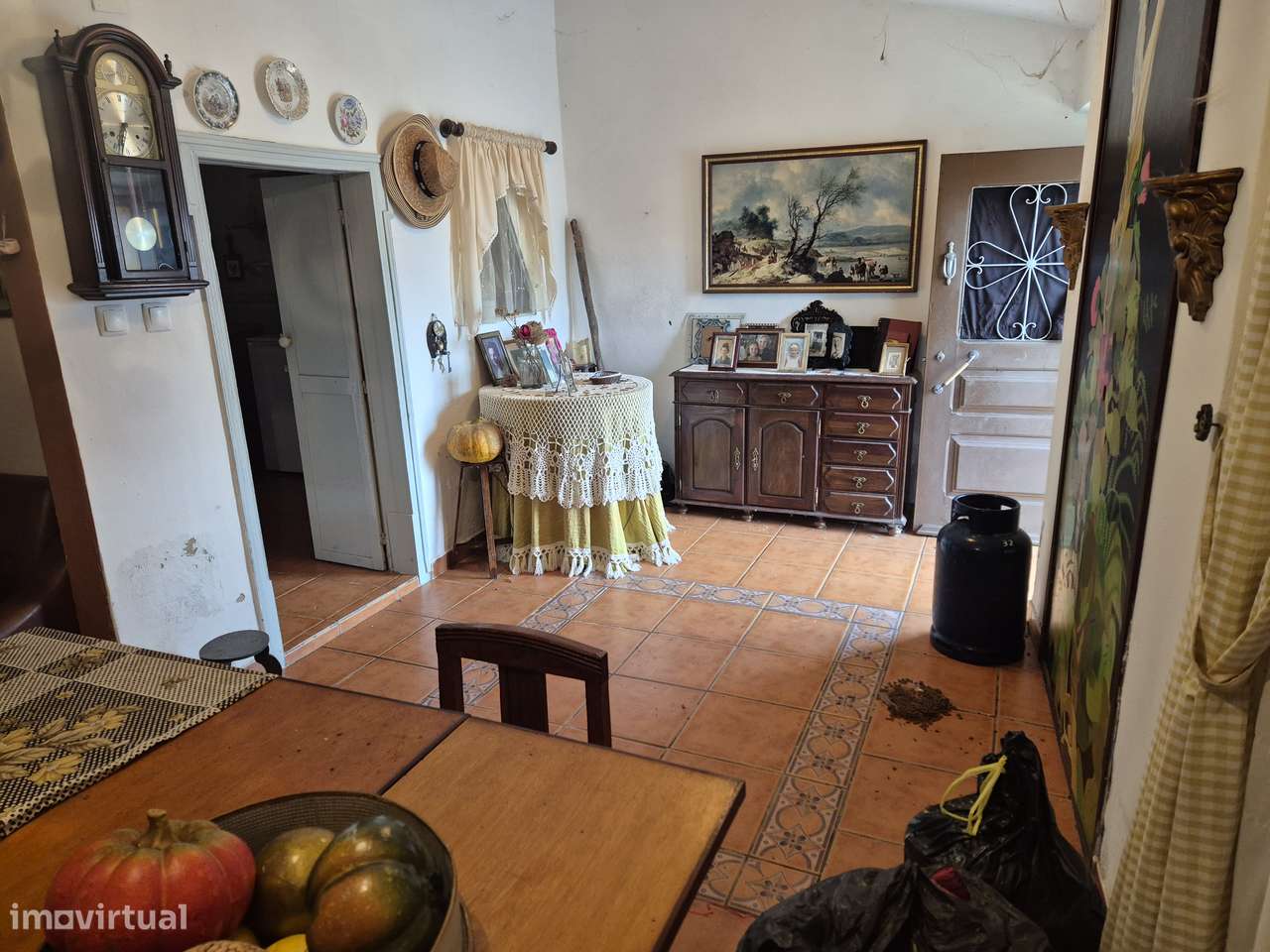 Moradia V3 com garagem +casa+logradouro-8