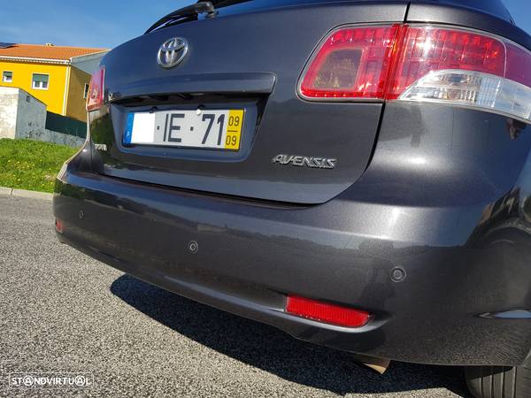 Toyota Avensis SW 2.0 D-4D Sol+GPS - 6