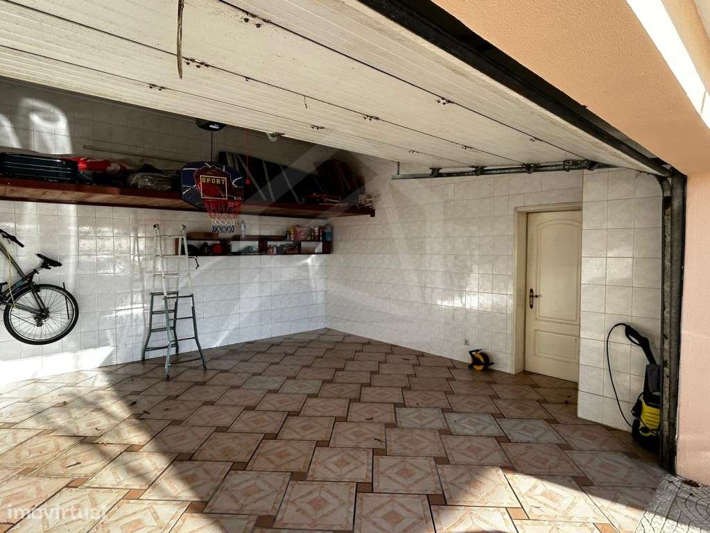 Moradia Isolada T3 em Escapães-17