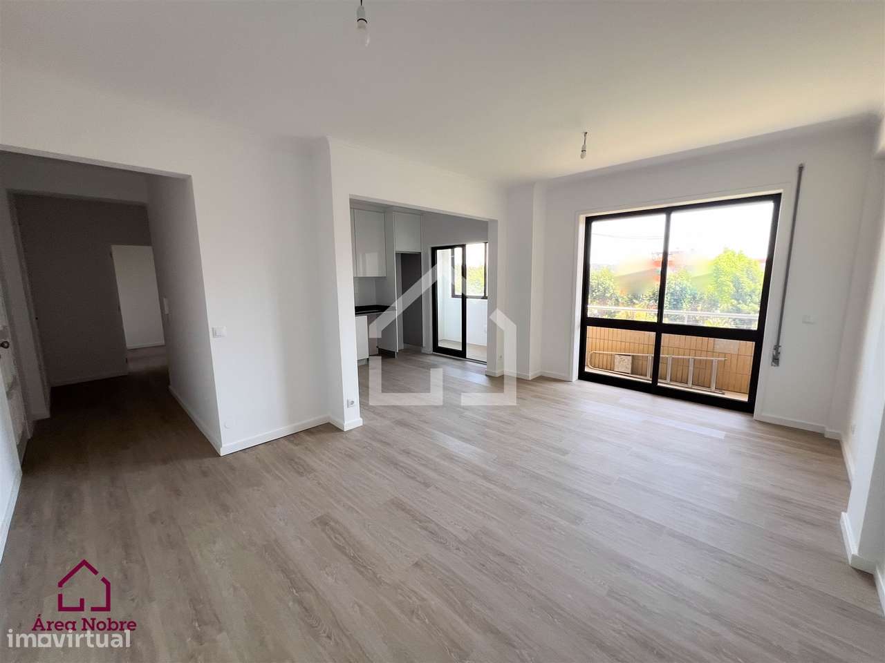 Renovado Apartamento T2 para Arrendamento - Grande imagem: 4/17