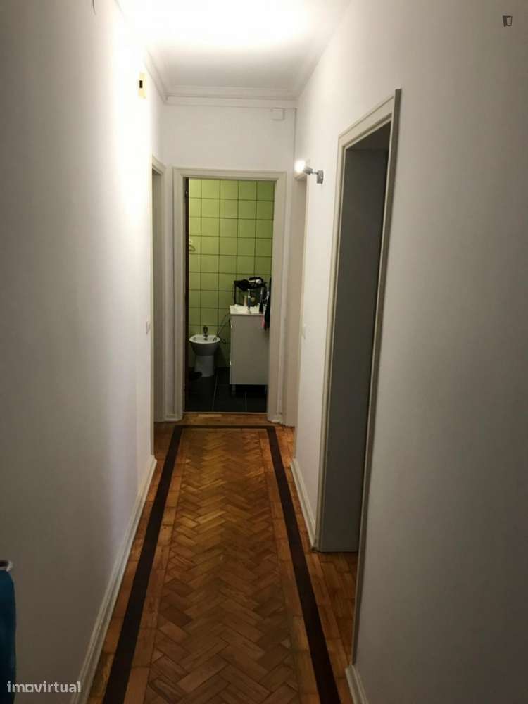 Quarto - localizado em  Coimbra - Grande imagem: 2/10