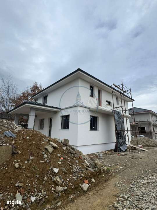 Proiect Rezidential – 7 Case Insiruite in Zona Valea Rusului - Imagine principală: 4/10