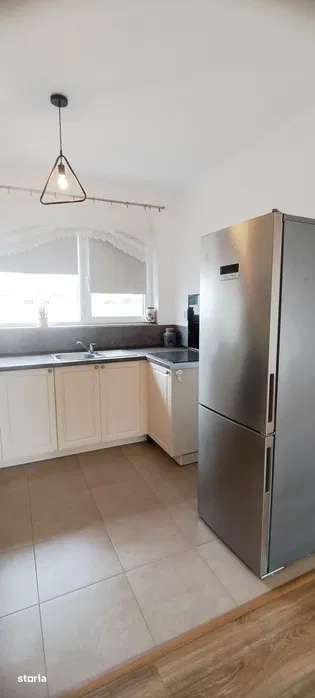 Casa 5 camere | Tunari | Centrala proprie | Parcare - Imagine principală: 4/8