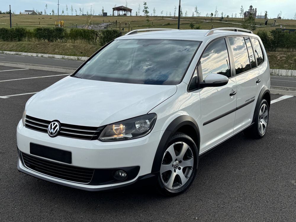 Volkswagen Touran I [2003 - 2015] Cross 1.6 TDI 2011