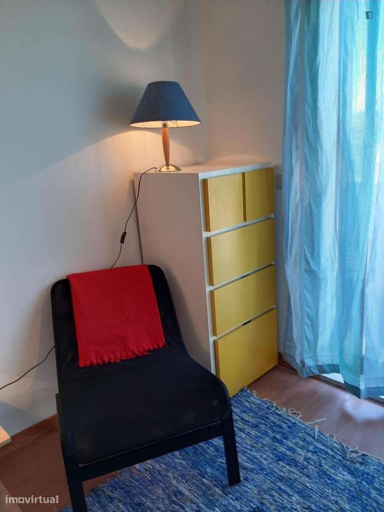 Quarto - localizado em Caparica Lisbon - Grande imagem: 2/6