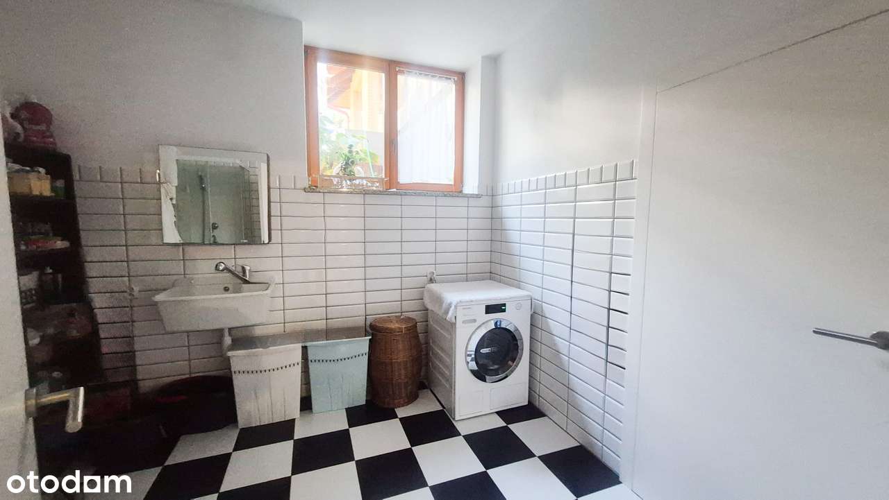 Dom z basenem | Duża działka | Ogród| Garaż |-10