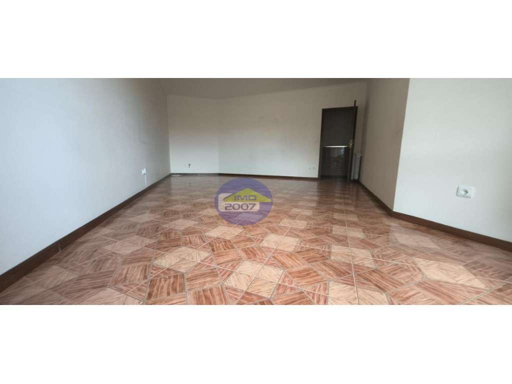 Apartamento T3 em Crestuma - Grande imagem: 4/11