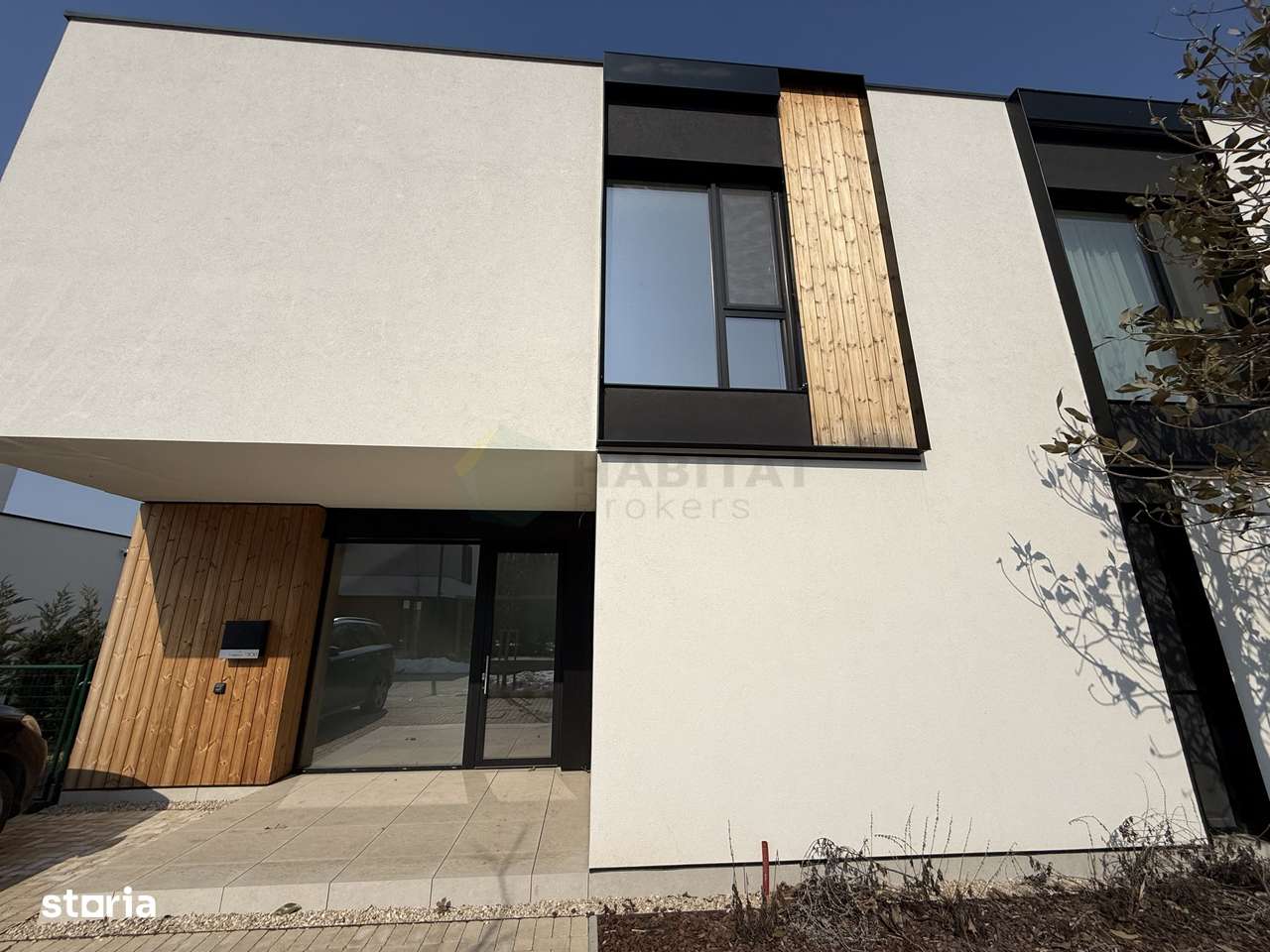 Vila tip duplex in Amber Forest, langa padure-0