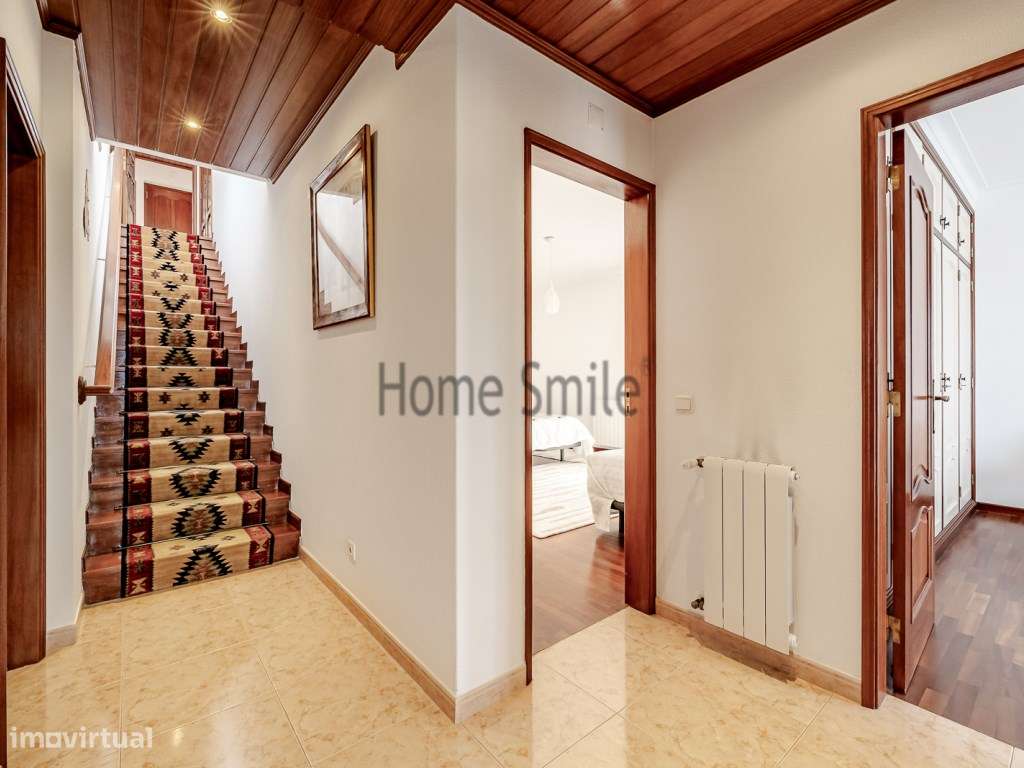 MORADIA COM PISCINA. EXCELENTE QUALIDADE-18