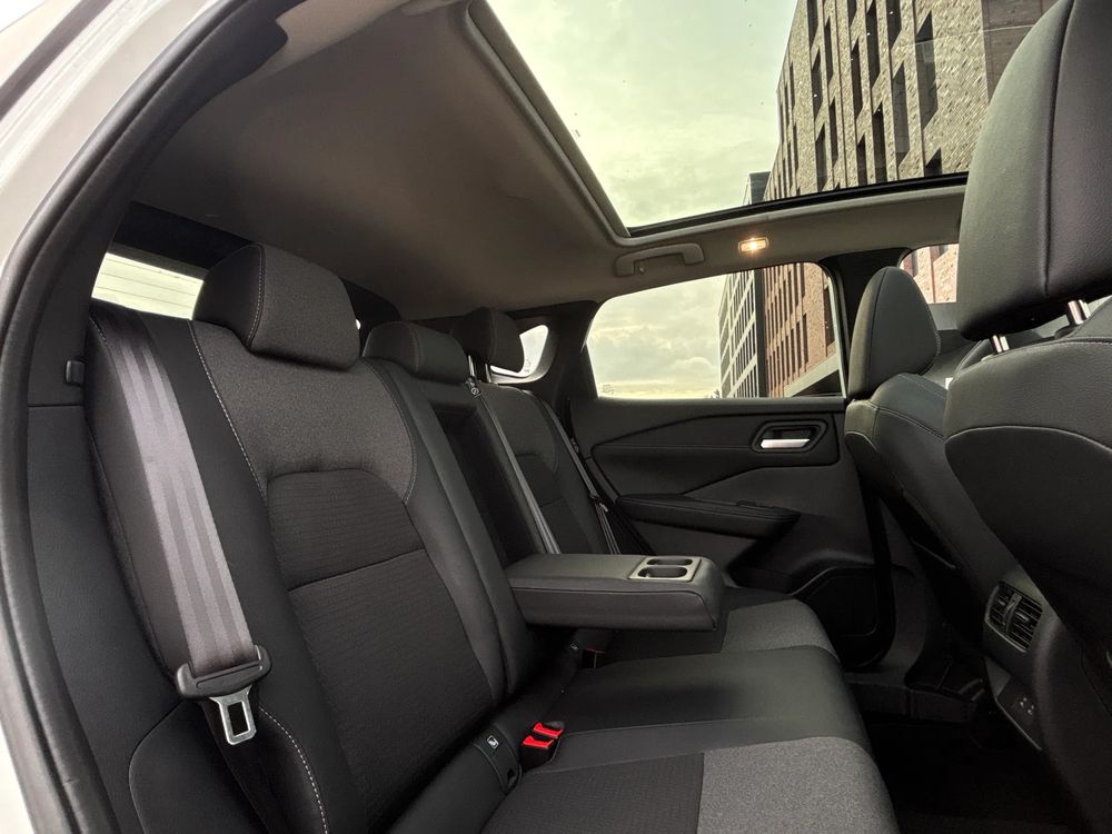 Nissan Qashqai Pakiet technologiczny + dach panoramiczny