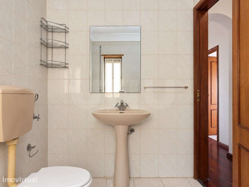 Apartamento T2+1 com vista mar para venda em Santa Cruz.-9