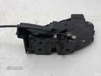 Fecho da porta Frente/Dto FORD FOCUS C-MAX 1.6 TDCi | 10.03 - 03.07 Usado REF. 3... - 2