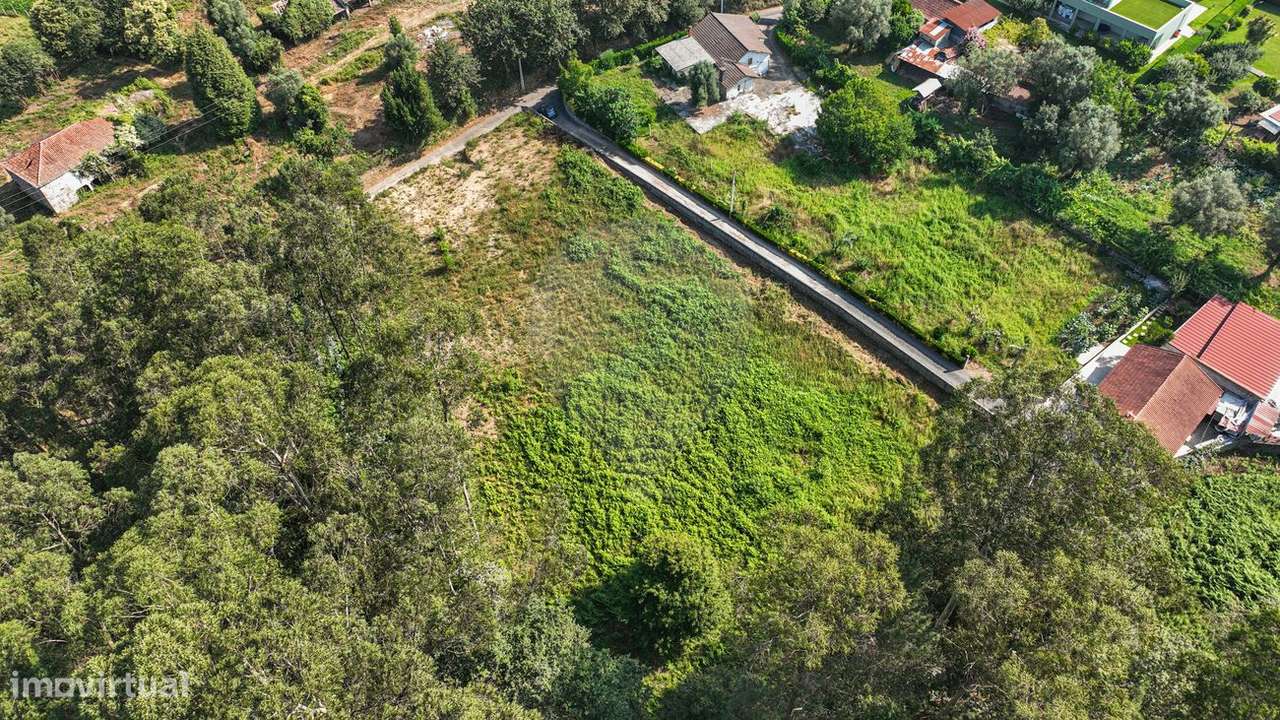 Terreno para construção com 1700m2 em Freiriz, Vila Verde! - Grande imagem: 4/21