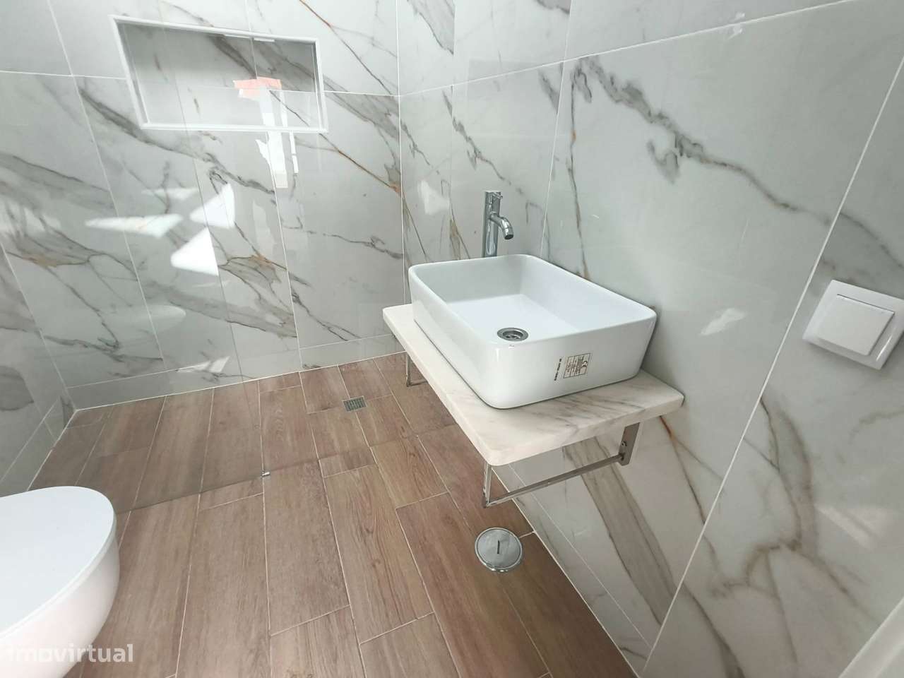Moradia V3 c/ Piscina - Sobreda - Almada-12