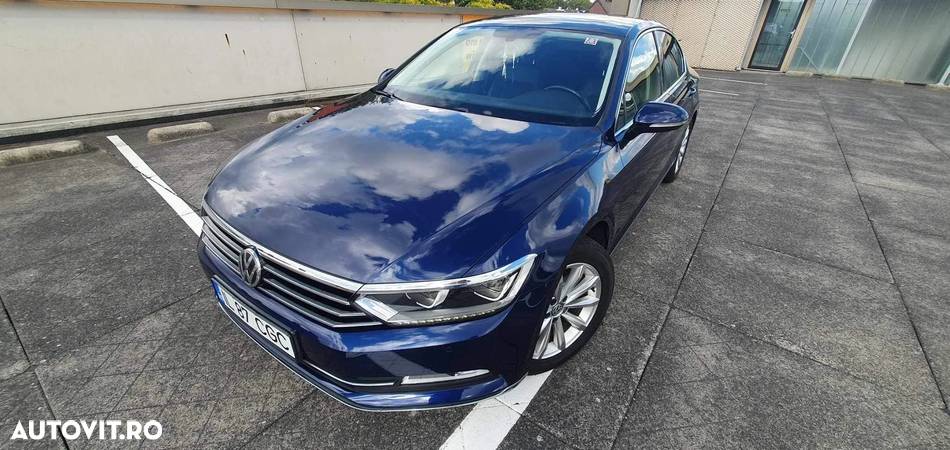 Volkswagen Passat 2.0 TDI DSG Highline - 23