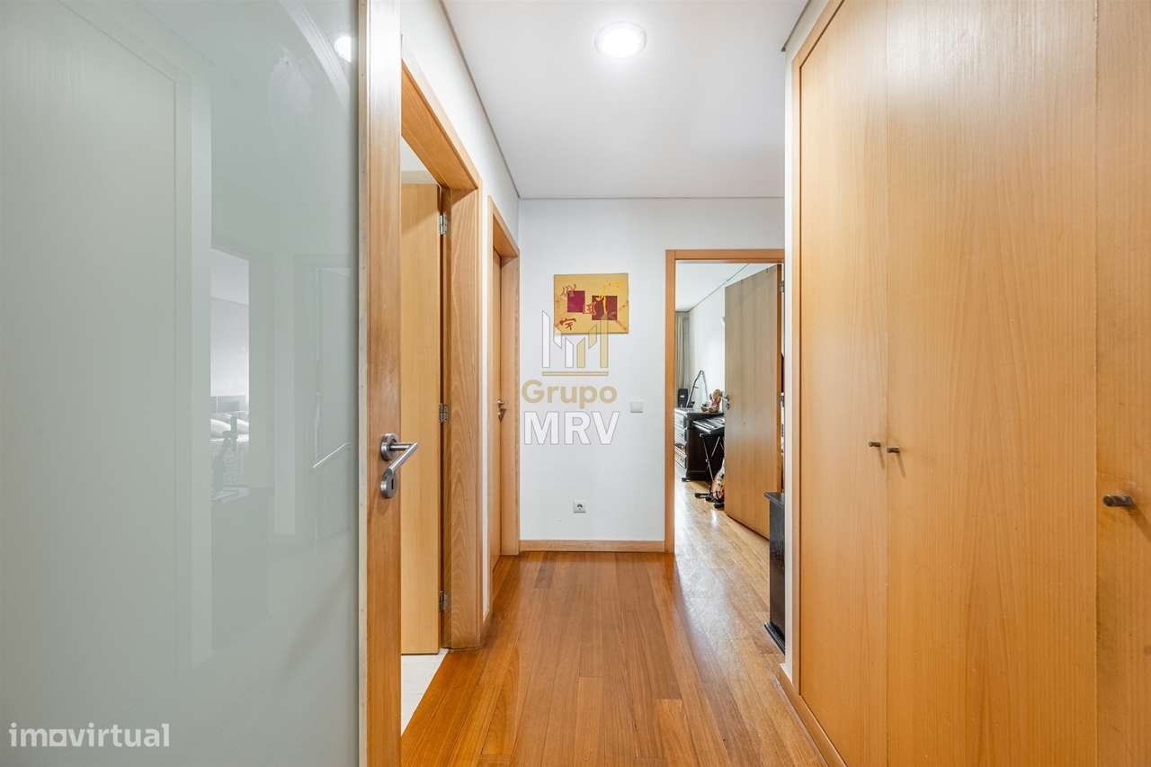 Excelente Apartamento T3 em Lamaçães-19