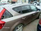 KIA CEED I LIFT KOMBI 2010 8Q 1.6 CRDI D4FB 115KM WAJ6 PEWTER BEIGE na części - 6