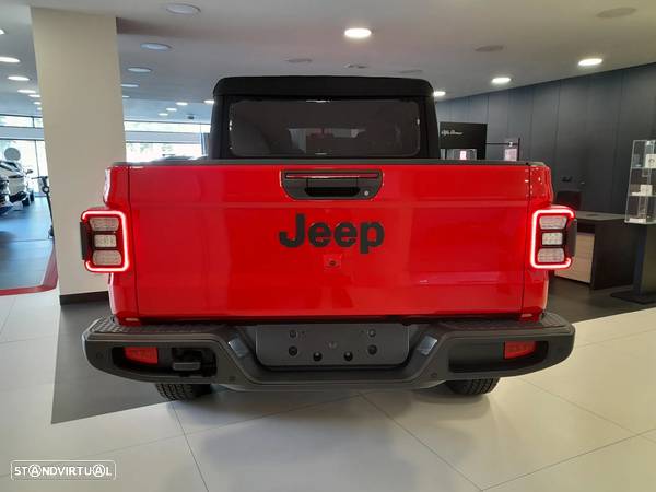 Jeep Gladiator 3.0 CRD Sport AT8 - 6