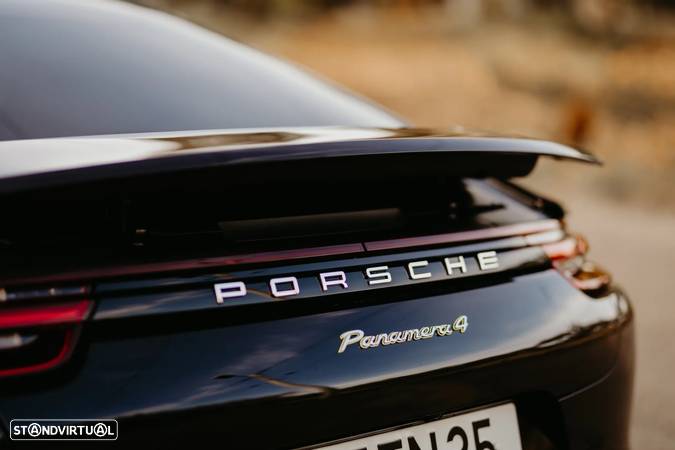 Porsche Panamera 4 E-Hybrid - 6