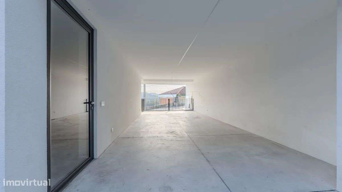 Moradia T4 de Luxo em Gonça a 10 Minutos do Centro de Guimarães-19