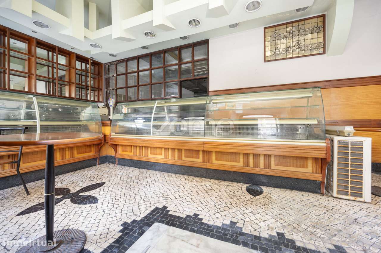 Loja perto da praia da Nazaré-6